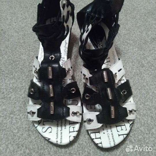 Шлепанцы женские