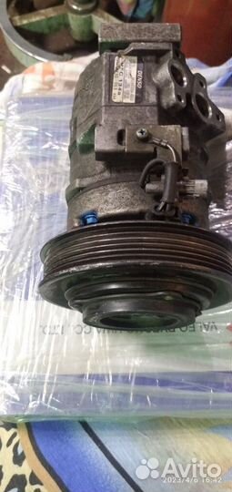 Компрессор кондиционера Toyota Matrix ZZE13