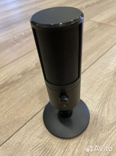 Микрофон razer seiren X