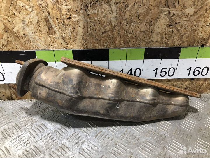 Коллектор выпускной правый Volkswagen Touareg 2002