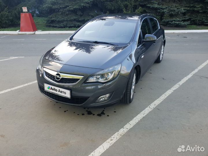 Opel Astra 1.6 AT, 2010, 255 000 км