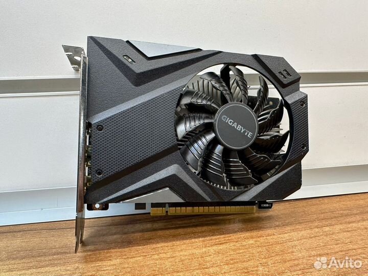 Видеокарта gigabyte GeForce GTX 1650 super OC 4G
