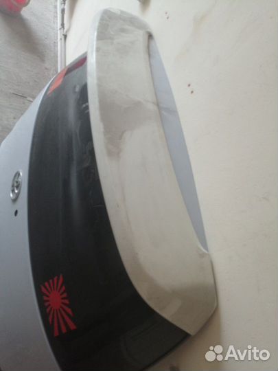 Задняя крышка багажника Toyota bb