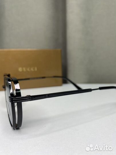 Солнцезащитные очки gucci