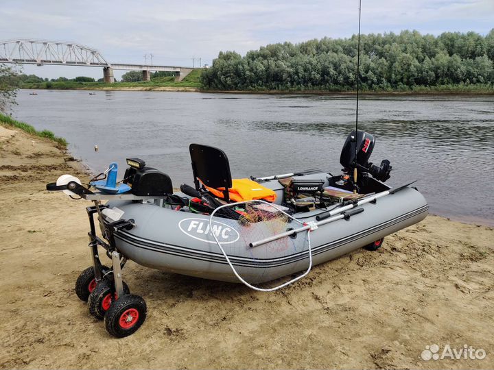 Лодка Flinc FT320LA с полом airdeck