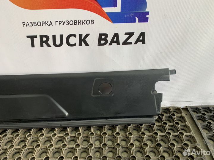 Жабо левое Renault T