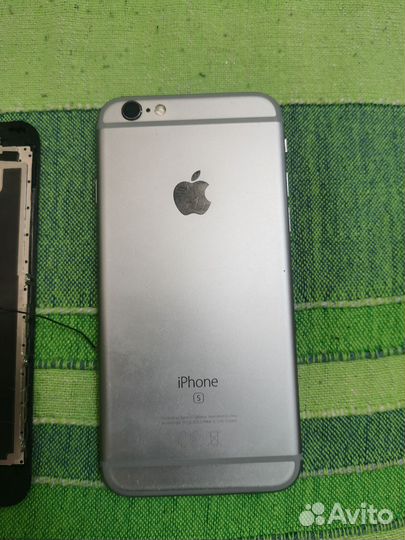 iPhone 6S, 32 ГБ