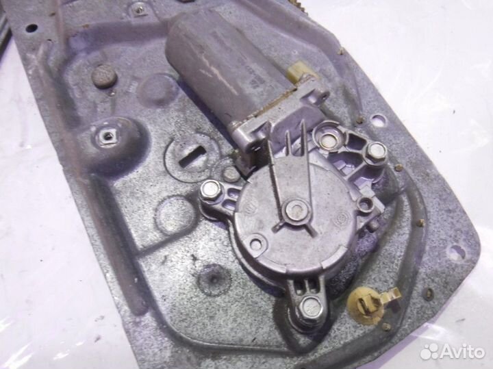 Стеклоподъемник электрический передний правый