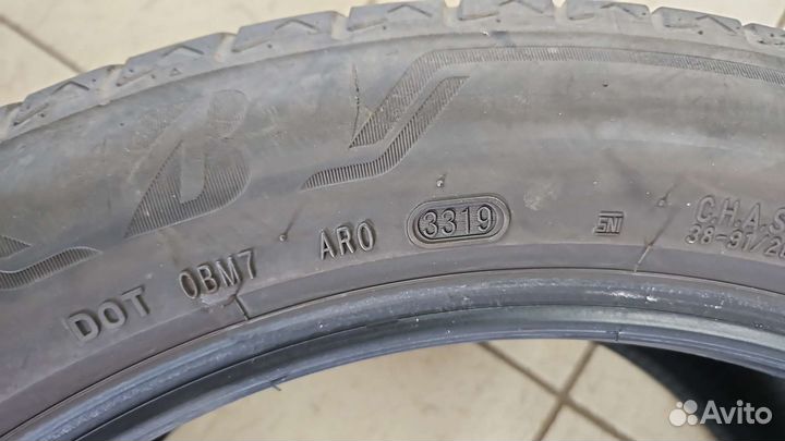 Bridgestone Alenza 001 275/45 R20 и 305/40 R20 110Y