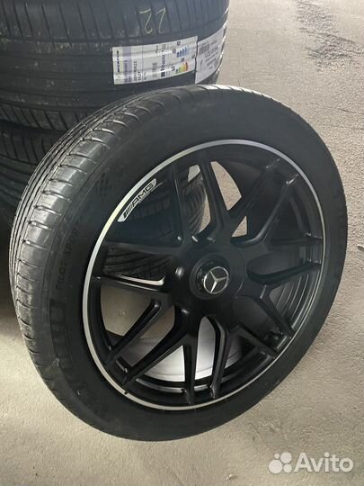 Оригинальные колеса на Mercedes G-Class R22 63AMG