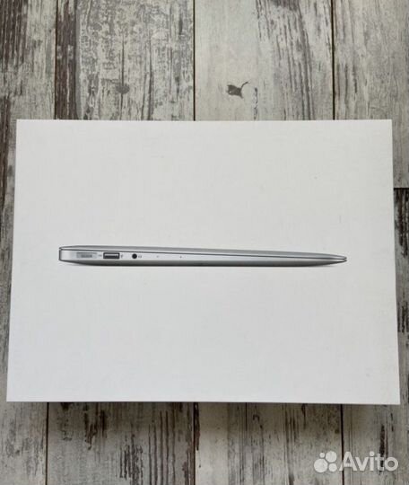 Коробка Apple MacBook Air 13