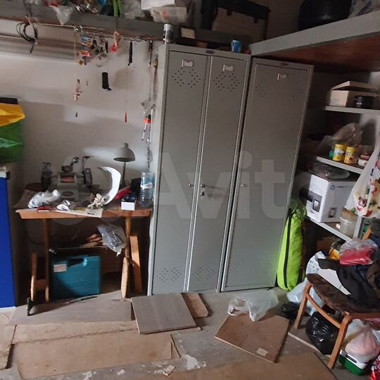 Гараж, > 30 м²
