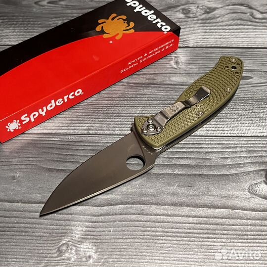 Нож Spyderco Tenacious