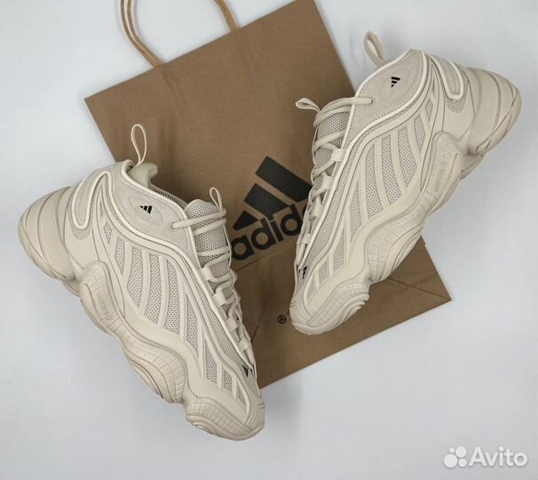 Packer x Adidas FYW Intimidation