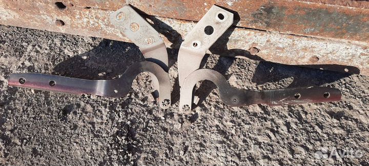 Петля капота ford escort