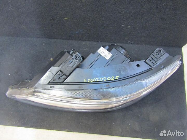 Фара левая Kia Sorento