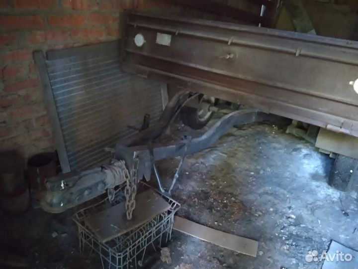 Прицеп легковой двухосный б/у