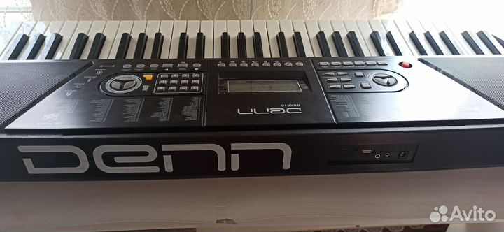 Синтезатор Denn