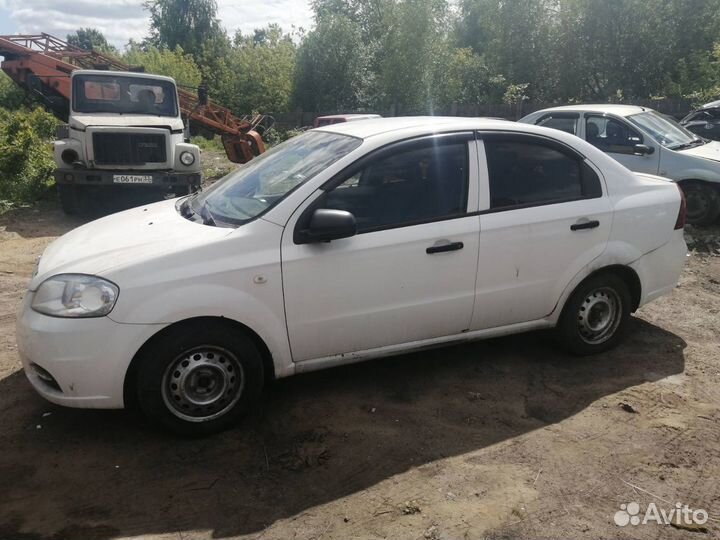 Запчасти б/у Chevrolet Aveo седан II 1.4 ; F14D4