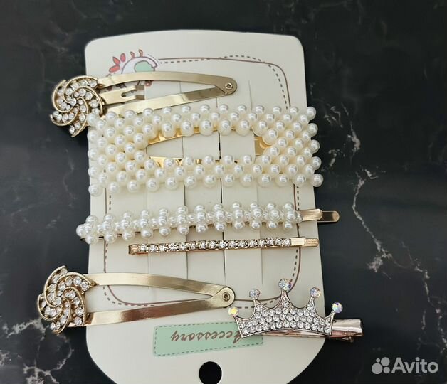 Заколки для волос