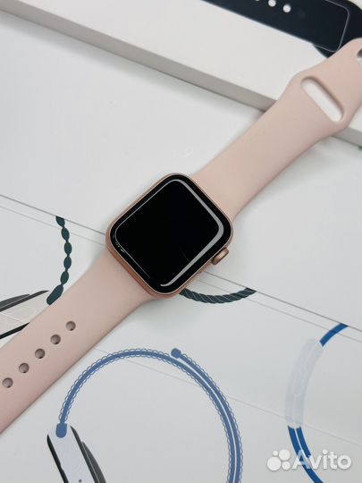 Apple Watch SE 40mm Gold
