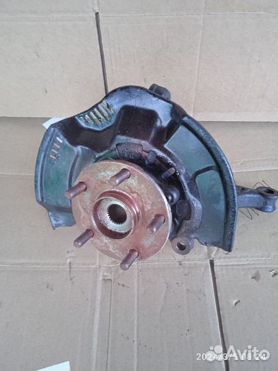 Кулак поворотный правый, Тойота 150