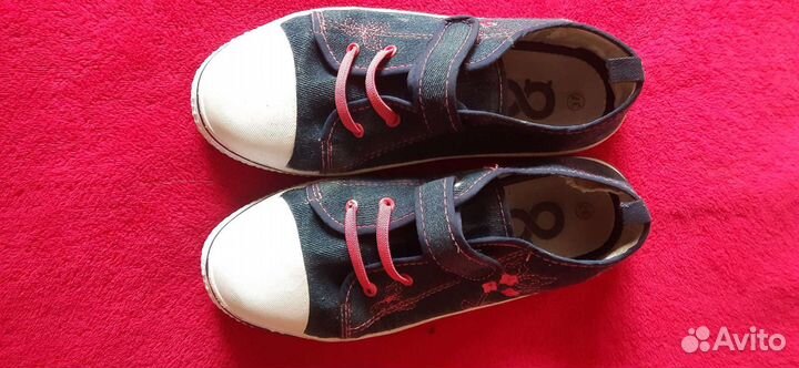 Кеды для девочки 36р в отличном состоянии