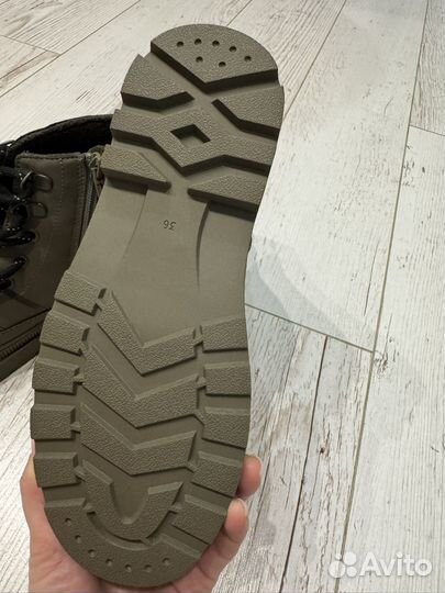 Ботинки демисезонные размер 36
