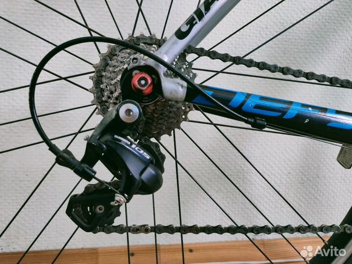 Шоссейный велосипед Giant defy