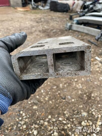 Задний усилитель бампера Митсубиси Аутлендер 3 gf