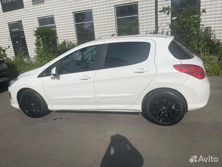 Peugeot 308 1.6 AT, 2012, 180 100 км