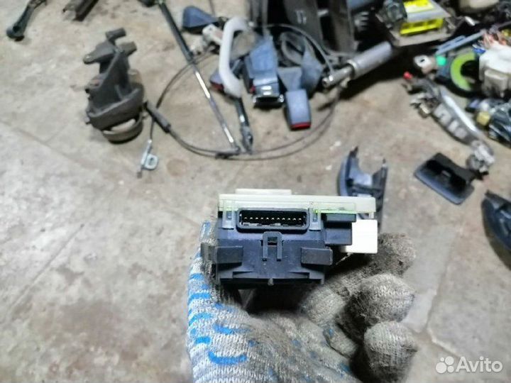 Переключатель дворников Mitsubishi Lancer Cedia