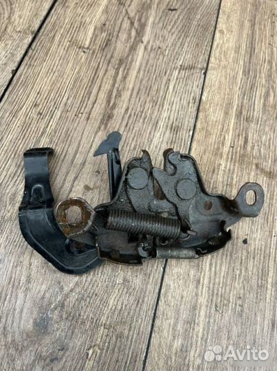 Замок капота Infiniti Fx35 S50