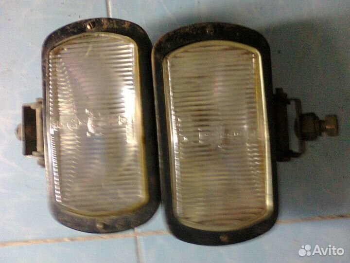 Продаю противотуманные фары