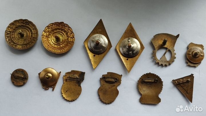 Тяжелые значки СССР