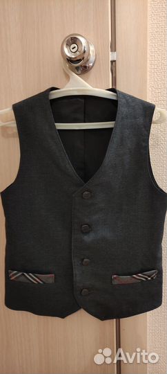 Школьный костюм на мальчика 134-140