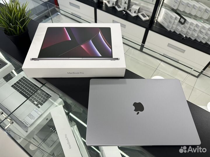 Apple MacBook Pro 16 m2 pro mnw83