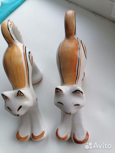 Фарфоровые статуэтки Кот и кошка старая гжель