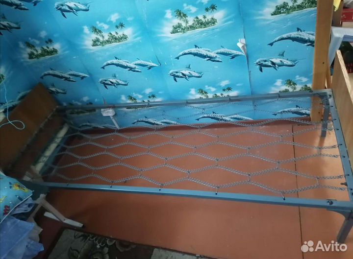 Кровать