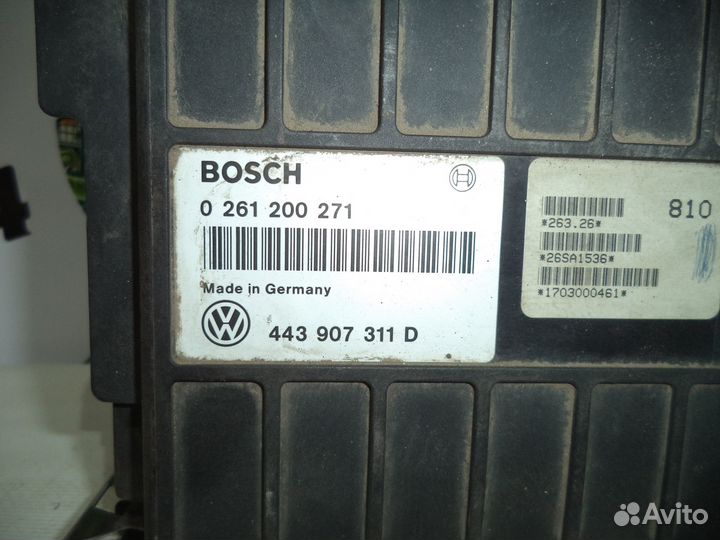 Блок управления двигателем Volkswagen Passat B3