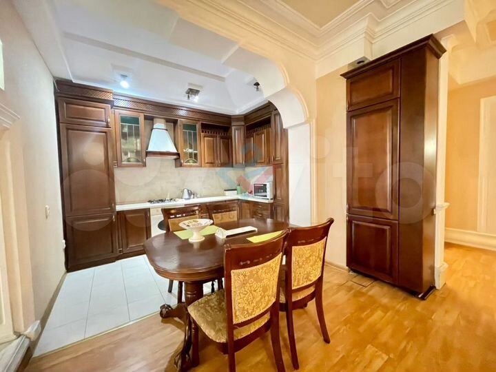 2-к. квартира, 90 м², 2/7 эт.