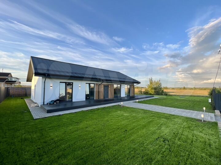 Дом 230 м² на участке 10 сот.