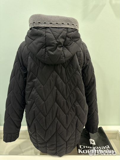 Демисезонная женская куртка размер 42