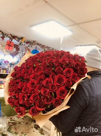 Цветы букеты 101 роза 80 см