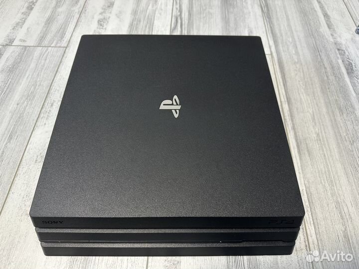 Sony playstation 4 pro последней ревизии + игры