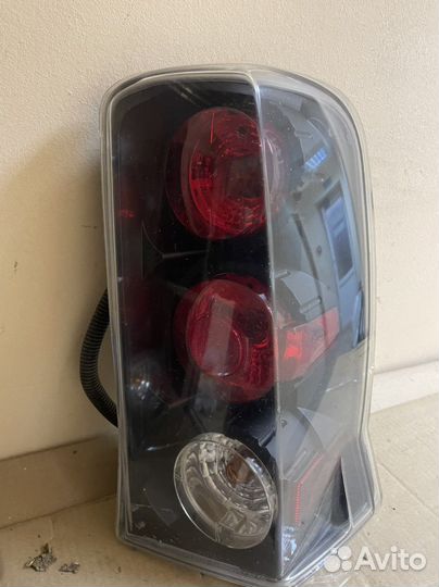 Стопы sonar Cadillac escalade 2003 год