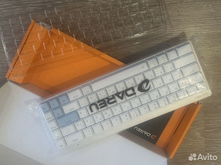 Механическая клавиатура новая Dareu EK868