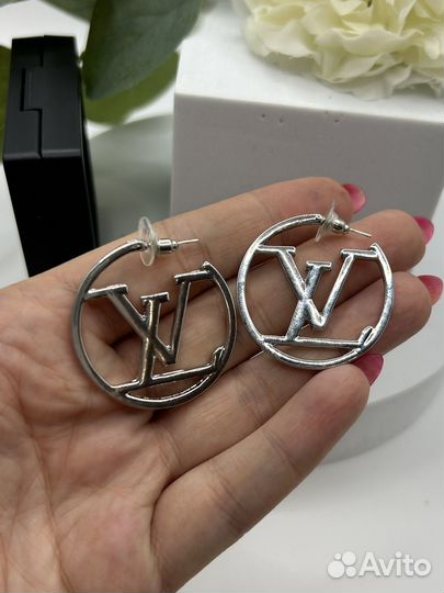 Серьги louis vuitton