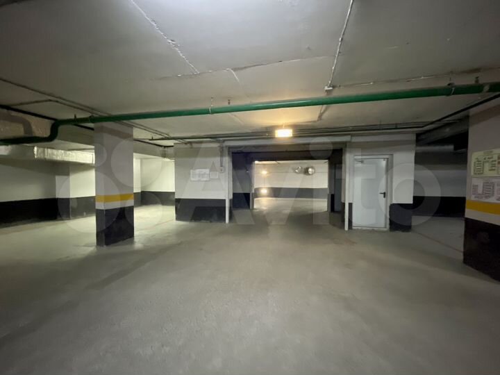 Машиноместо, 17 м²