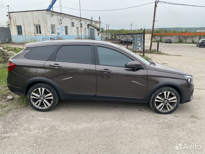 LADA Vesta Cross 1.6 CVT, 2022, 45 500 км